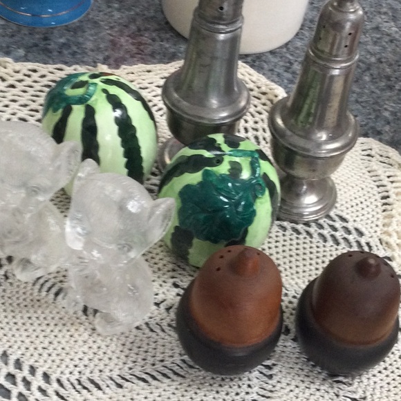 4 sets salt and pepper shakers. Acorns, pewter, ceramic and plastic mice - Picture 1 of 7
